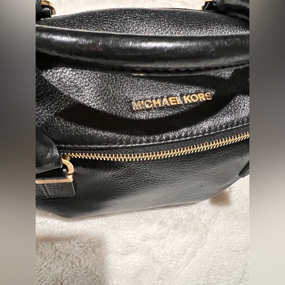 Michael Kors Bag - Picture 5 of 8